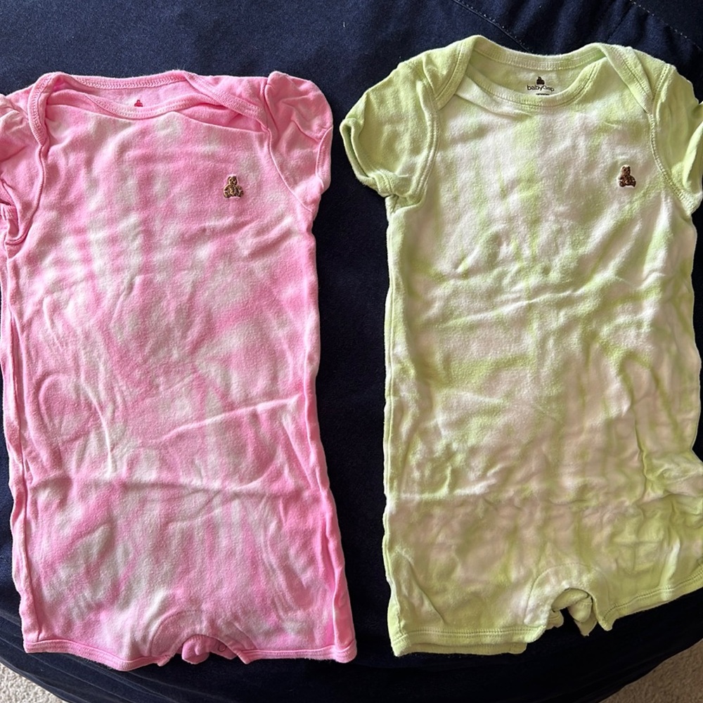 Baby’s bodies GAP BRAND NEW 6-12 months